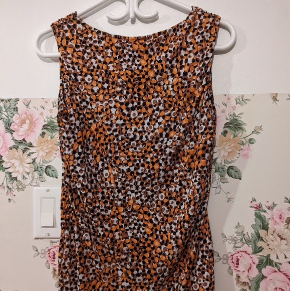 Cleo V-Neck - Picture 4 of 4